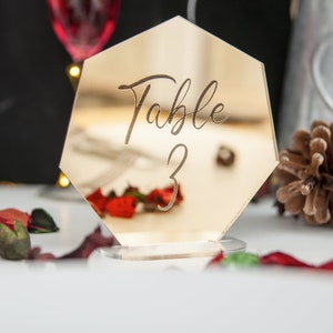 Número de mesa de boda, espejo dorado, decoración de mesa de boda, número de mesa personalizado, tarjeta de mesa de recepción de boda, número de heptágono