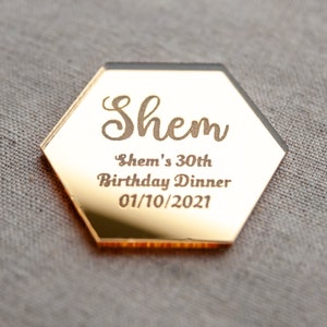 Cartão de nome de local hexagonal, nomes de locais de casamento, assentos para convidados, lembrancinhas de casamento, cartões de aniversário, decoração de mesa de casamento, plano de assentos para convidados