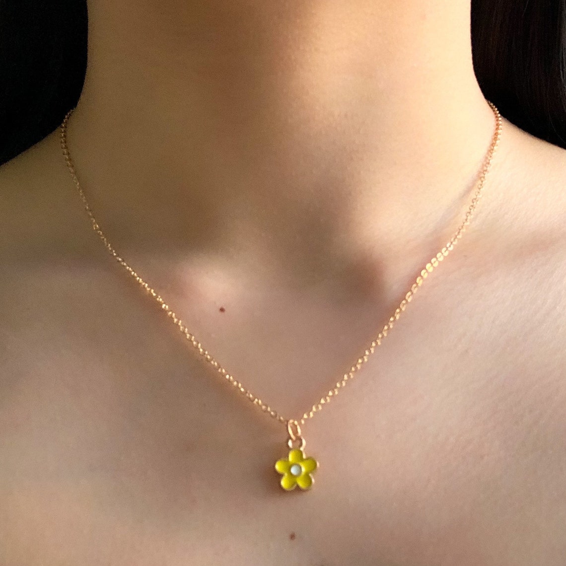 Collar de oro / Collar delicado / Collar de flores / Elija la Etsy