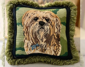 Servicio de acabado de almohadas con bordado: Diseño personalizado, materiales de alta calidad