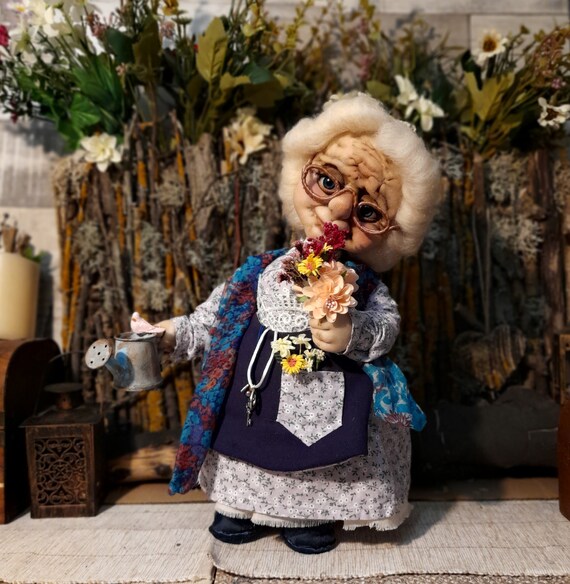 Granny Sweet Seller Doll お菓子売り人形　アンティーク Handmade Textile Granny Doll With Watering Can & Flowers - Etsy