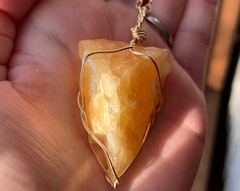 Orange Calcite Crystal Necklace, raw crystal, crystal for motivation, energy, natural stone, orange calcite pendant, calcite jewelry, gift