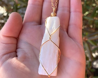 Raw Selenite Wand Pendant, Selenite point, pure copper, raw stone, selenite necklace, selenite jewelry, chakra alignment, healing necklace