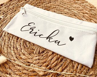 Mäppchen mit Wunschwort in weiß personalisiert Tasche mit Namen Geschenk für Mama Lehrerin Erzieher Tante Freundin