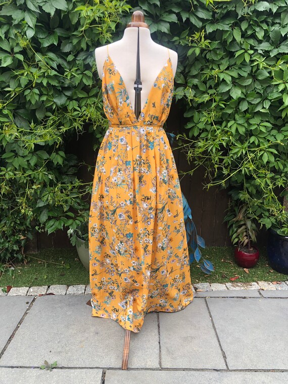 Stunning Yellow Backless Summer Dress 