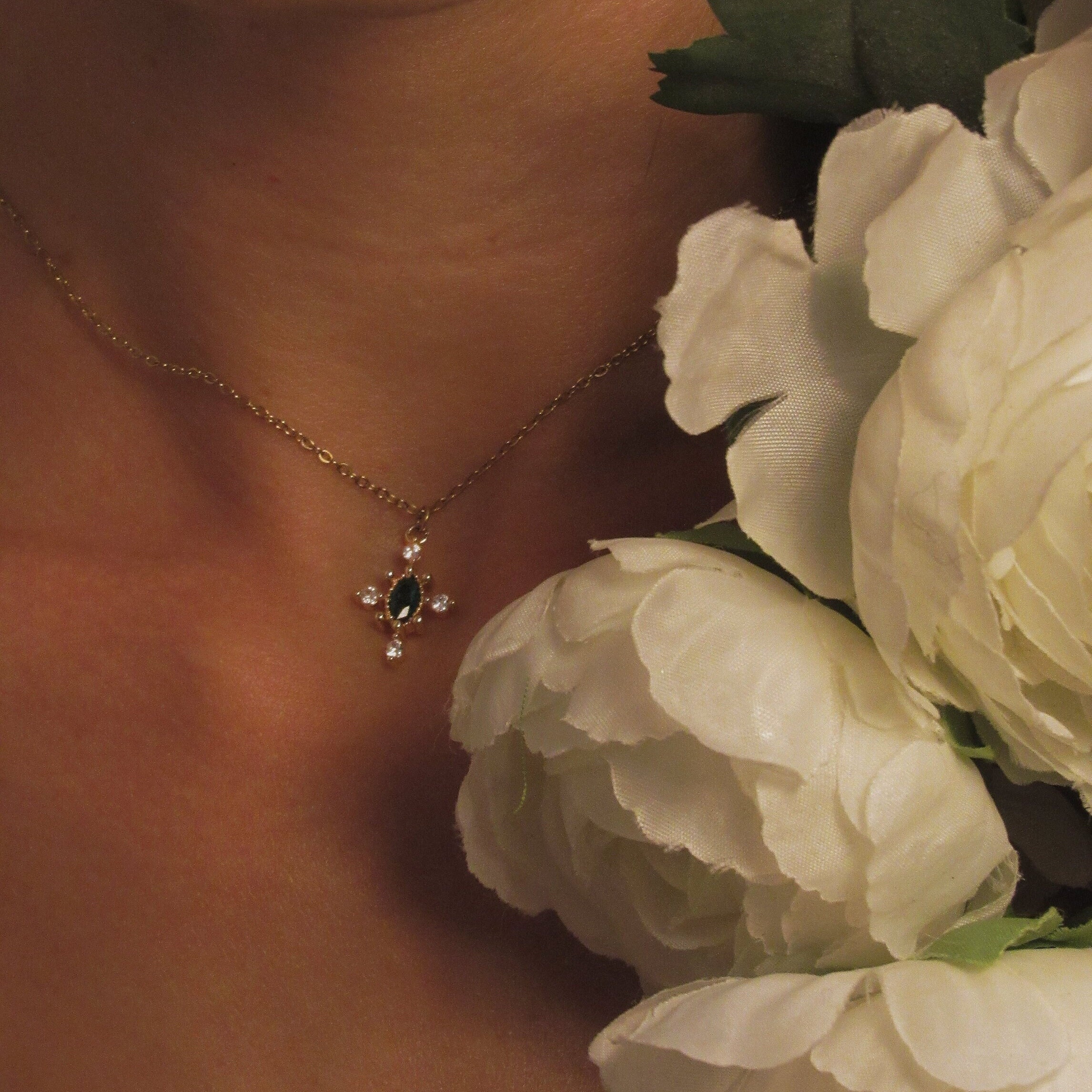 Collier Y Hortense - Acier inoxydable doré main image 1