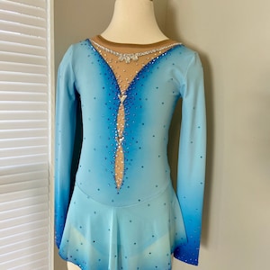 New dress for figure skating