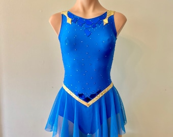 Nieuwe jurk voor kunstschaatsen