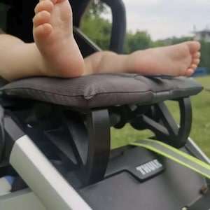 Leg holder for Thule Urban Glide 2