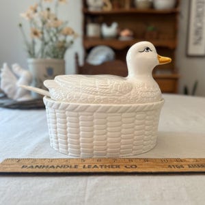 Vintage White Ceramic Duck Goose Covered Dish with Spoon – Cottagecore Farmhouse Kitchen Decor – Goose Soup Tureen / Serving Dish