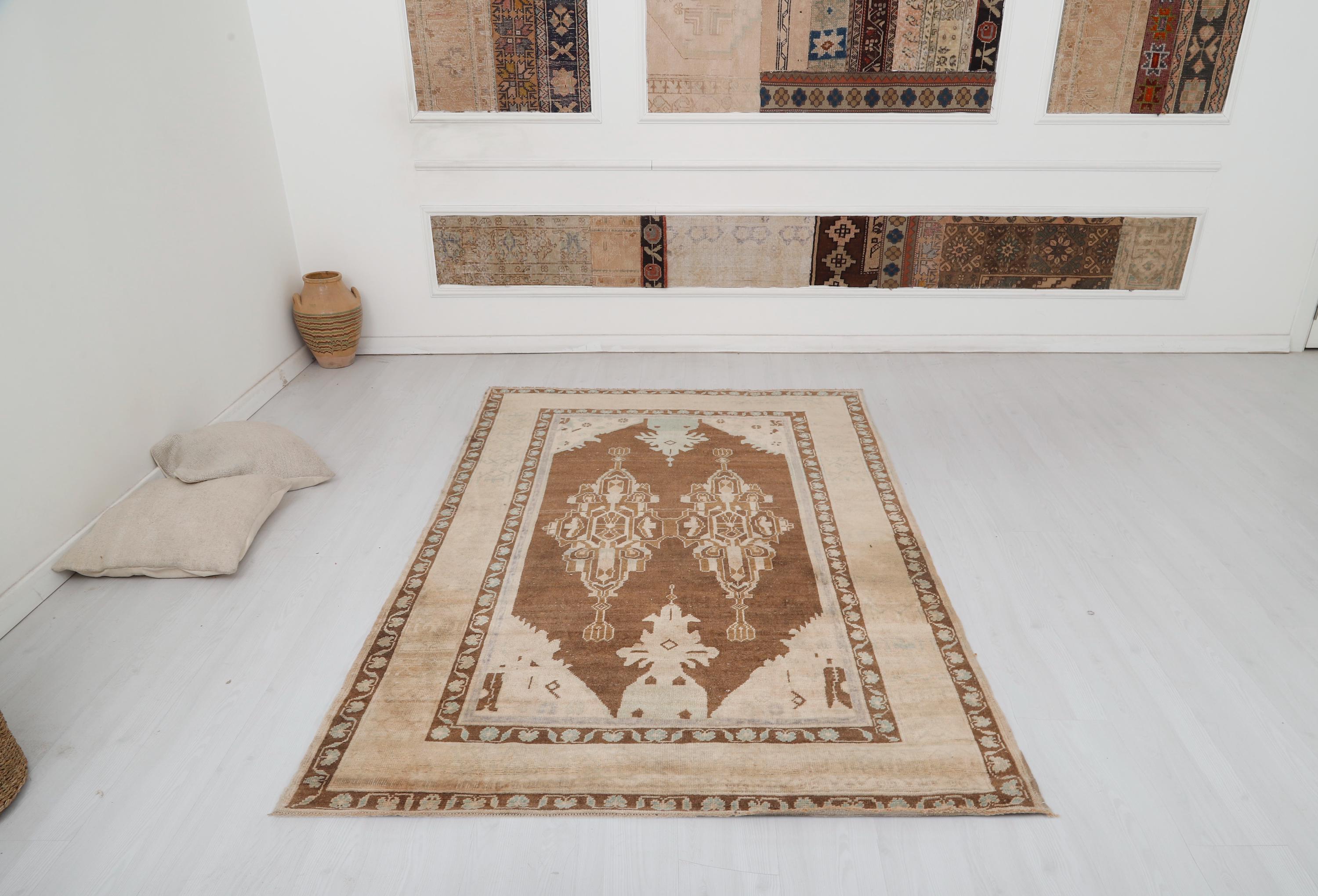 5x8 Vintage Oushak Rug: Handmade Wool Anatolian Turkish Rug - Etsy