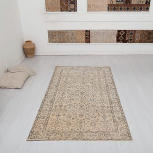 4x7 Vintage Turkish Oushak Rug: Neutral Anatolian Wool Rug