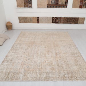 Handmade 7x10 Vintage Turkish Oushak Rug: Wool & Cotton