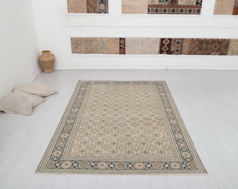 5x7 Vintage Turkish Oushak Rug: Muted Wool Anatolian Carpet