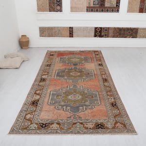 5x11 Vintage Turkish Oushak Rug: Wool Anatolian Bohemian Carpet