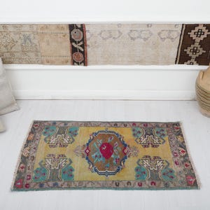 Vintage Oushak-vloerkleed: 2x4 Turkse wollen deurmat