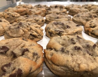 One Dozen Gourmet Luvbug Chocolate Chip Cookies - about 4 pounds!!