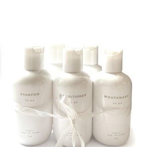 Travel Set - Shampoo, Conditioner, Cleanser, Lotion, Mundwasser - 1 Unze weißer Kunststoff, blickdicht, nachfüllbar, wiederverwendbar