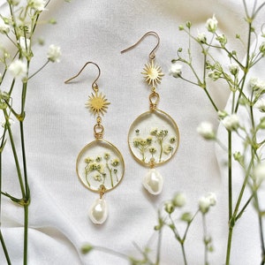 Floral Earrings, Gold Star, Leather Natural Pearl, Real Pressed Flowers, White Baby's Breath, Gold Plated Ear Hooks, Lightweight, UV Resin image 6