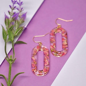 Real Pressed Pink Petal Ovals, Pink Flower Earrings, Dangly Oval Earrings, Resin Flower Earrings, Real Pressed Flowers