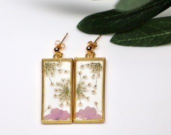 Real Flower Earrings, Queen Anne's Lace, Gold Earrings, Real Pressed Flowers, Purple and White Flower Earrings, Resin Flower Jewelry, Long