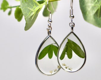 Green Leaf Earrings, Pressed Flower Earrings, Real Pressed Flowers, Tear Drop Earrings, Resin Flower Earrings, Lightweight Earrings, Silver