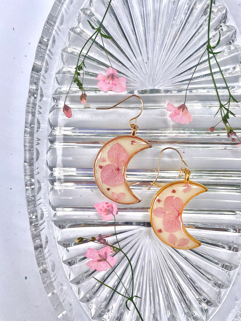 Pink Hydrangea Moon Earrings, White & Pink, Celestial Earrings, Dangle Drop, Gold Plated Ear Wire, UV Resin Jewelry, Feminine Accessories image 2