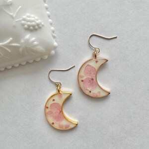 Pink Hydrangea Moon Earrings, White & Pink, Celestial Earrings, Dangle Drop, Gold Plated Ear Wire, UV Resin Jewelry, Feminine Accessories image 3