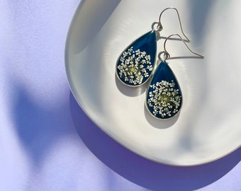 Queen Anne's Lace Teardrop Earrings, Navy Blue, Silver Plated Ear Wire, Real Pressed Flowers, White Wildflowers, Lightweight, Hypoallergenic