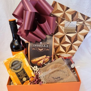 Cheeseboard Gift Basket: Handcrafted Wood Board, Fine Cheddar, Red Wine, Fig Jam, Set of Cork Coasters & Apricot Almond Biscotti G-16 image 1