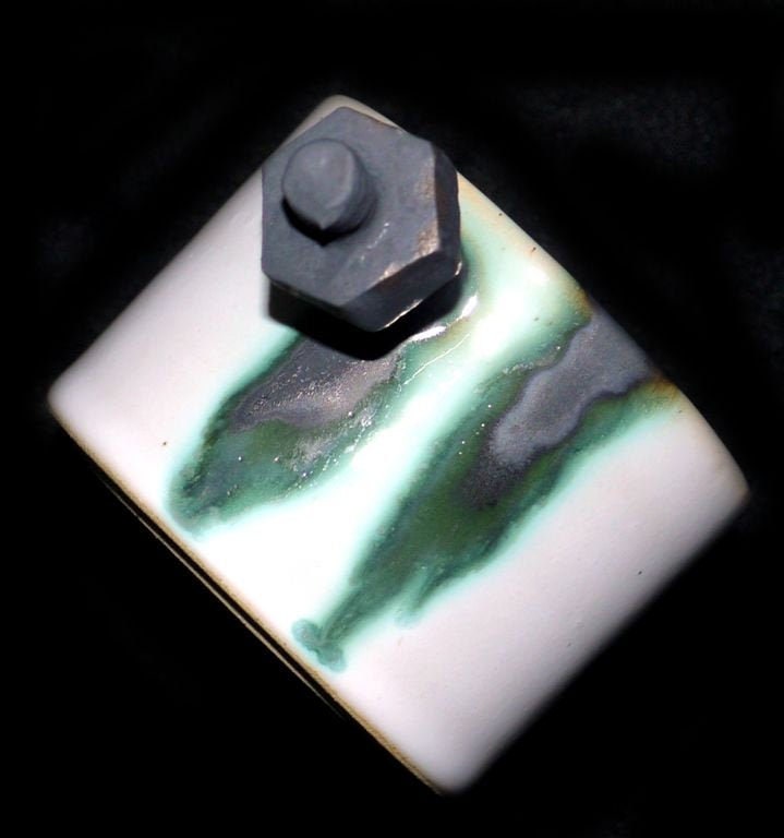 Tasse Droite en Céramique Anse Boulon Cuivre