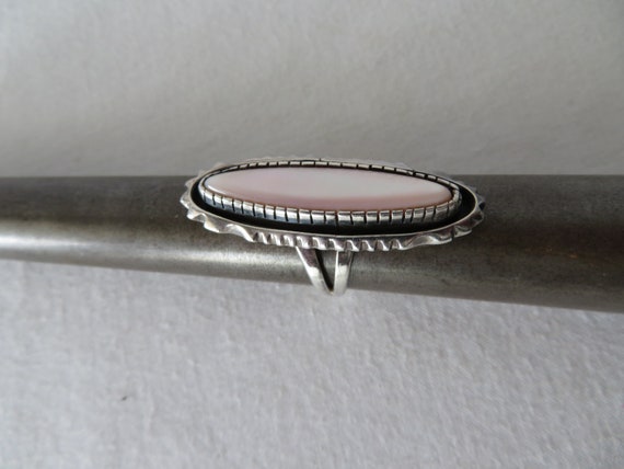 Pink Mother of Pearl Sterling Silver Ring - image 2