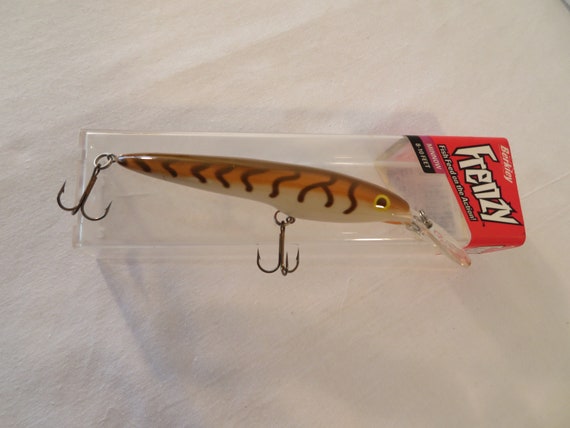 Berkley Frenzy Crawdad Diving Minnow Lure -  Canada