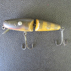 Jointed Paw Paw Lure 