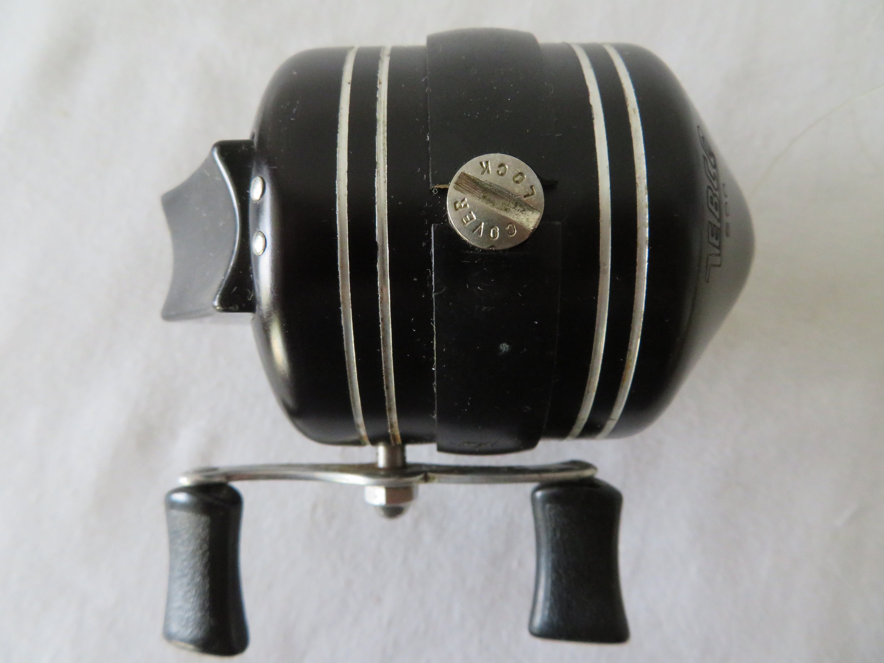 Vintage ZEBCO 600 Spincast Reel Made in the USA -  Israel