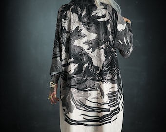 Malekin ŌKAMI MONO LONG Unisex Wolf Art Printed Kimono Robe  | Gender neutral kaftan | One size beach robe | Versatile lightweight caftan