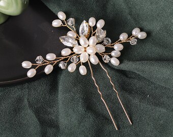 Hairpin with white pearls and gemstone, bridal jewelry, bridal hair accessories, updo, minimalist, wedding, bridesmaid