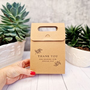 Merci d'avoir partagé notre sac cadeau en papier kraft spécial Jour. Cadeaux de mariage, anniversaire, fiançailles et événements. UNIQUEMENT pour les ARTICLES LÉGERS