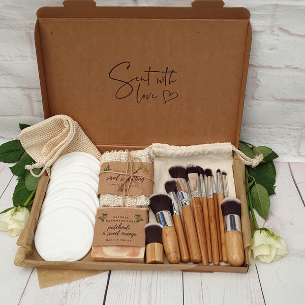 Eco Friendly Self Care Gift Set For Her. Sustainable hamper box for women. Zero waste beauty & makeup set. Natural, vegan, cruelty free