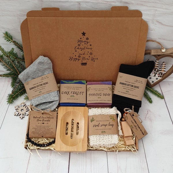 Eco Friendly Christmas Gift Box For Him. Natural Sustainable Self Care Gift Set For Men. Xmas Hamper Box for Dad, Son, Husband, Boyfriend