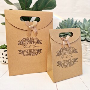 Thank You Floral Kraft Favour Bag With Ribbon. Wedding, Baby Shower, Bridal Shower, Teachers Gifts, Appreciation Gift Bag. Eco Packaging