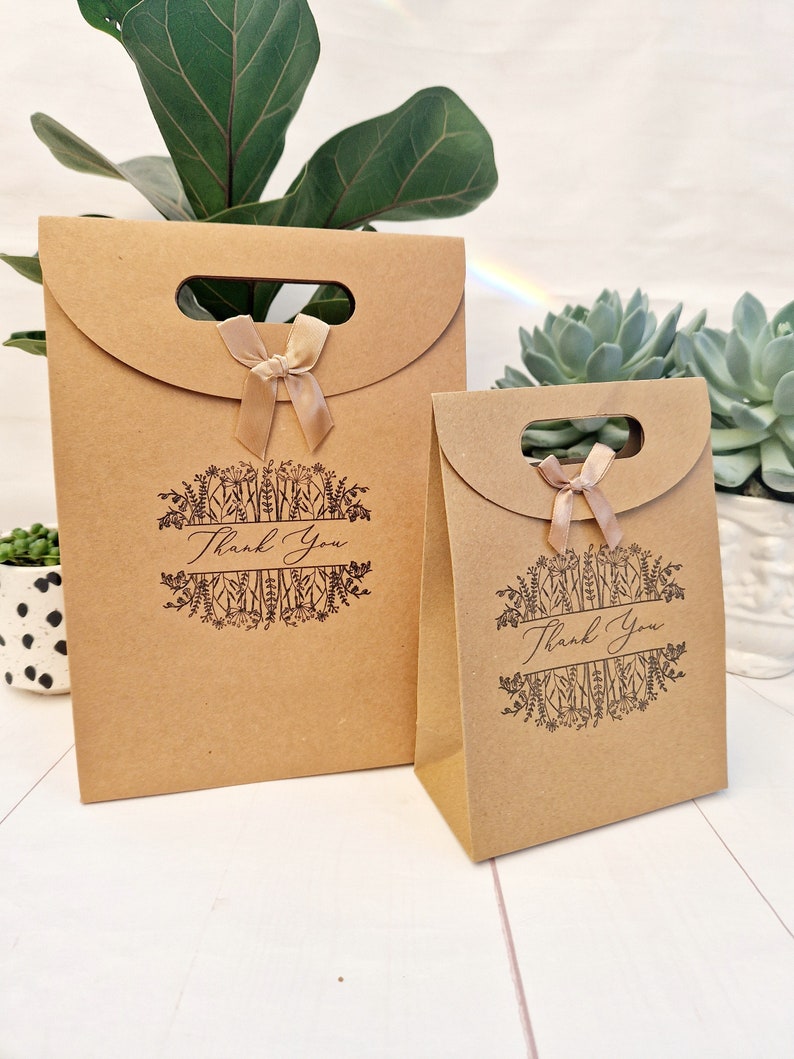 Thank You Floral Kraft Favour Bag With Ribbon. Wedding, Baby Shower, Bridal Shower, Teachers Gifts, Appreciation Gift Bag. Eco Packaging