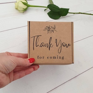 Mini boîte cadeau vide Kraft pour mariage/anniversaire, 4 x 4 x 0,8 po. Petite boîte à savon à bijoux en carton PIP. Idéal pour les cadeaux faits main