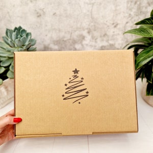 Joyeux Noël, boîtes-cadeaux kraft vides estampées à la main, boîte à paniers en carton robuste. Emballage de Noël robuste et mignon 10 x 10 x 3 po. ou 13 x 9,4 x 4 po.