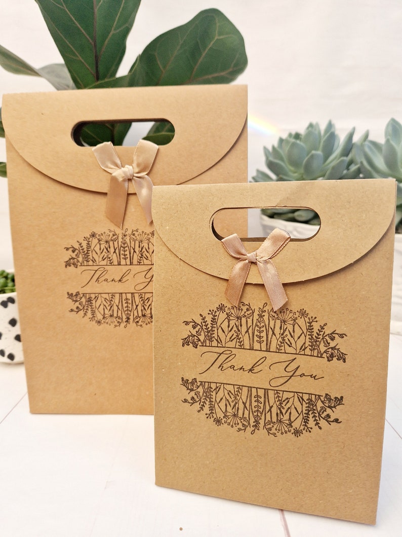 Thank You Floral Kraft Favour Bag With Ribbon. Wedding, Baby Shower, Bridal Shower, Teachers Gifts, Appreciation Gift Bag. Eco Packaging