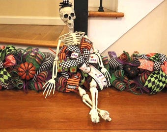 8 Foot Fall Garland, Pumpkin Garland, Mantle Decor, Autumn Garland, Halloween Garland, Mantle Garland, Skeleton Garland, Halloween skulls