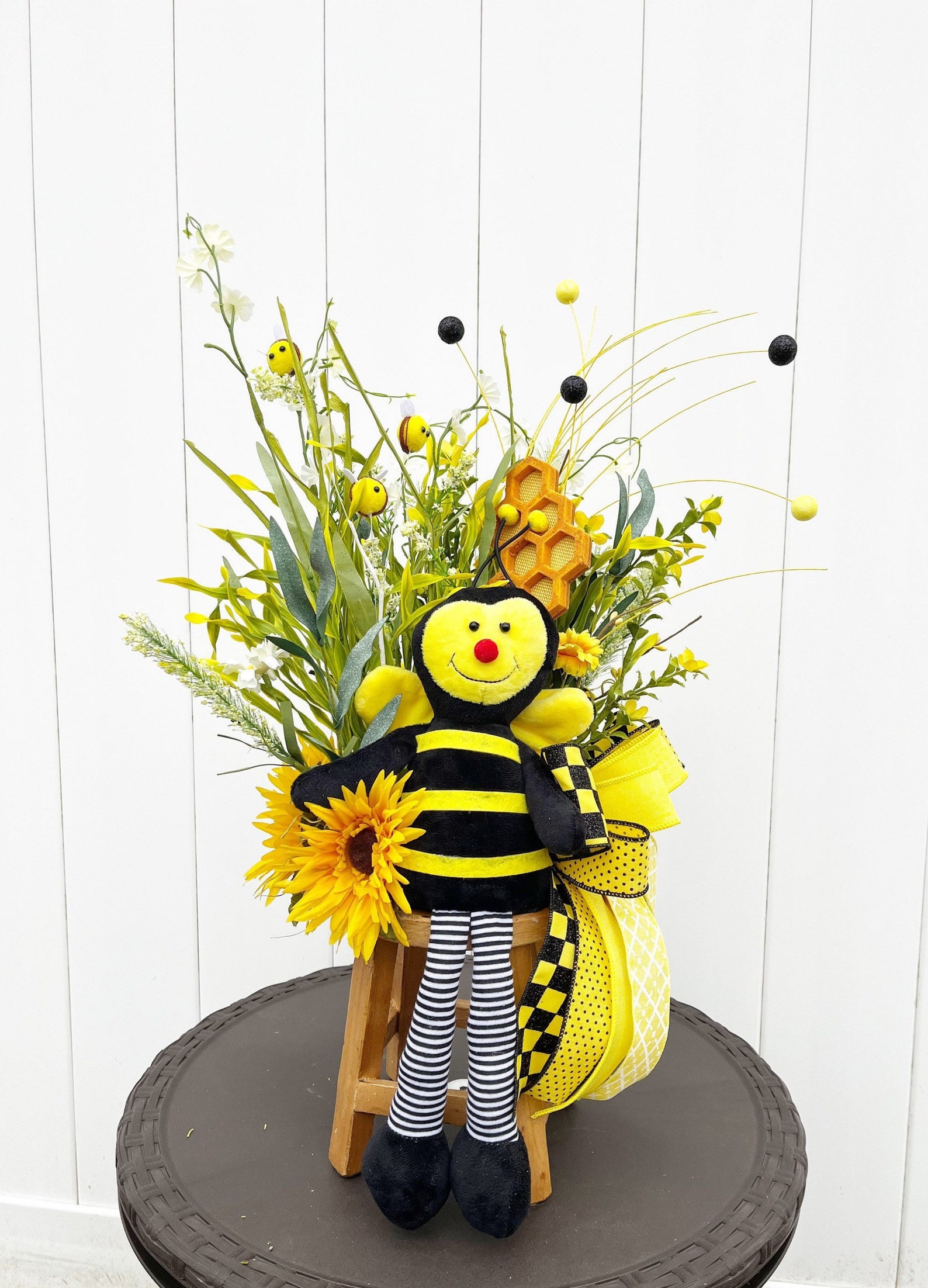 Bumblebee Centerpiece, Bee Arrangement, Summer Bee Decor, Yellow Floral ...