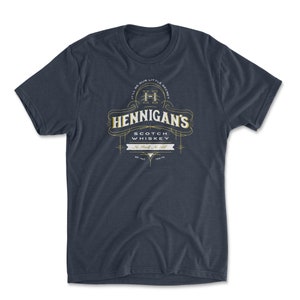 T-shirt unisexe doux vintage Hennigan&#39;s Scotch Whisky