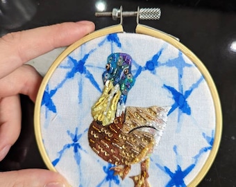 Ente handgestickter Mini-Stickrahmen