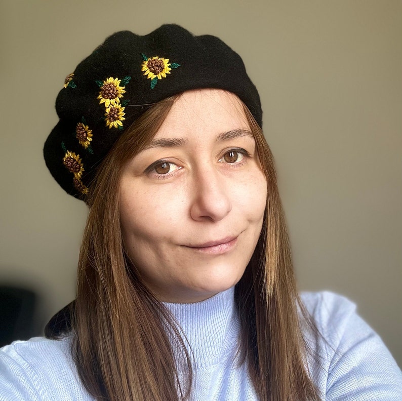 Vintage Wool French Beret Hand Embroidered 100 Wool Beret Etsy